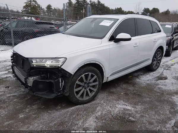 WA1LAAF7XJD052793 2018 AUDI Q7 - Image 2