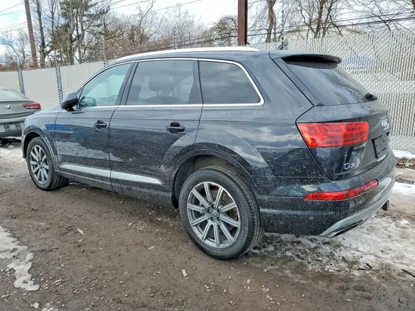 WA1LAAF7XKD001635 2019 AUDI Q7 - Image 2