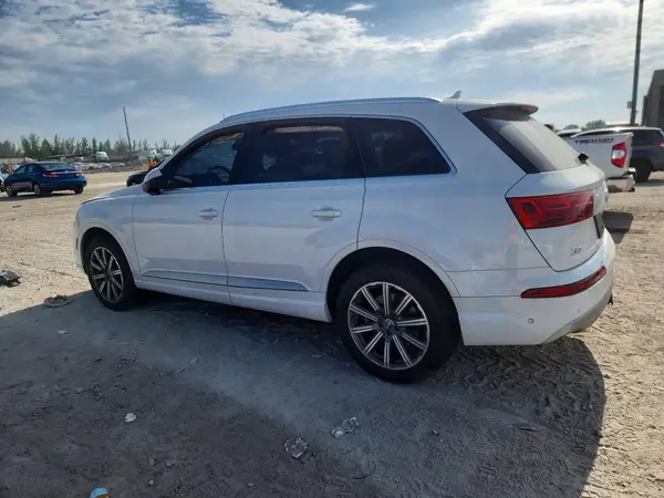 WA1LAAF7XKD007239 2019 AUDI Q7 - Image 2