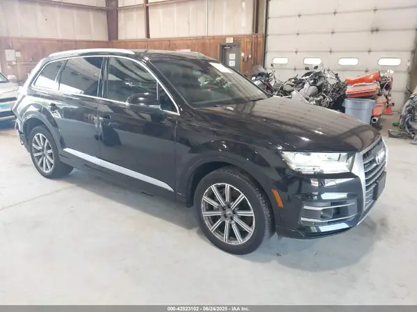 WA1LAAF7XKD011730 2019 AUDI Q7 - Image 1