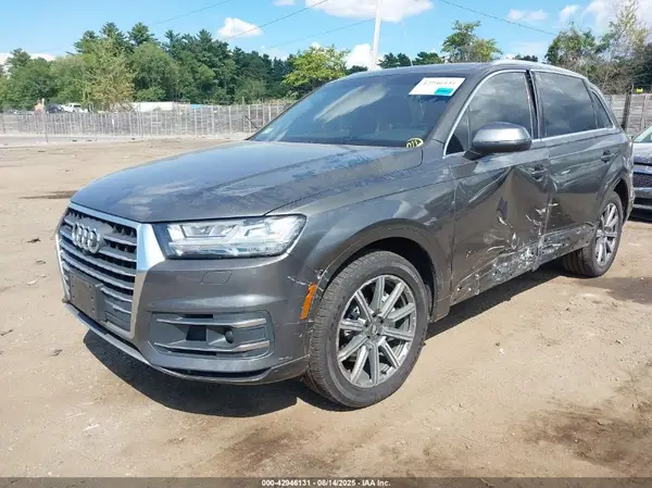 WA1LAAF7XKD014675 2019 AUDI Q7 - Image 2