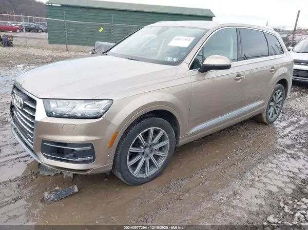 WA1LAAF7XKD024459 2019 AUDI Q7 - Image 2