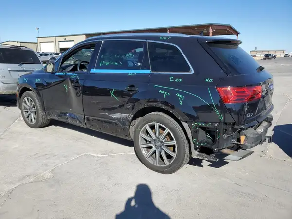 WA1LAAF7XKD033405 2019 AUDI Q7 - Image 2