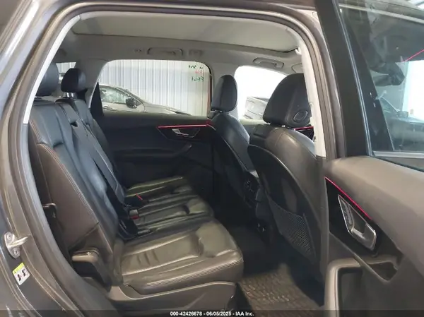 WA1LAAF7XKD045120 2019 AUDI Q7 - Image 8
