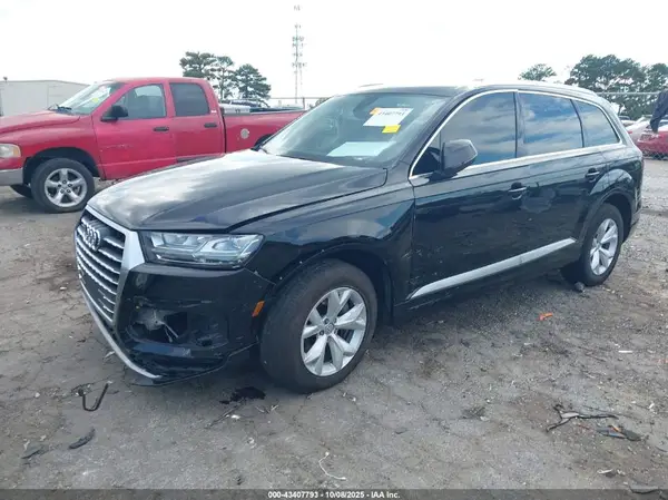 WA1LAAF7XKD045845 2019 AUDI Q7 - Image 2