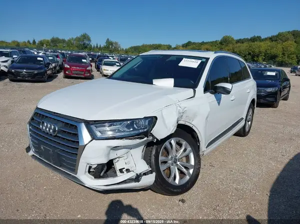 WA1LABF77HD036647 2017 AUDI Q7 - Image 2
