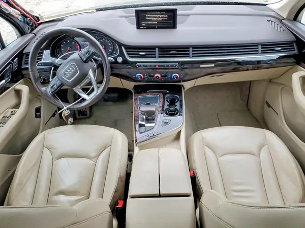 WA1LABF7XHD006946 2017 AUDI Q7 - Image 8