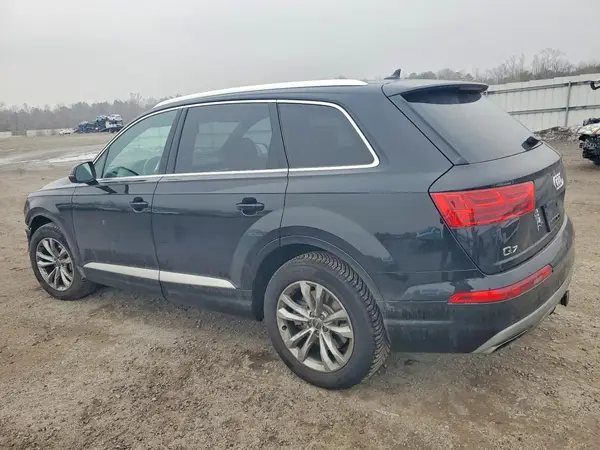 WA1LABF7XJD010176 2018 AUDI Q7 - Image 2