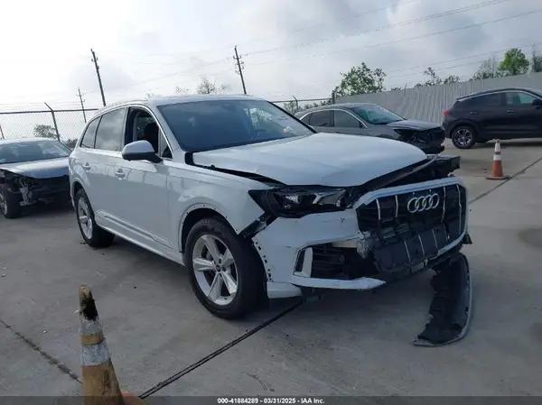 WA1LCBF70PD008021 2023 AUDI Q7 - Image 1