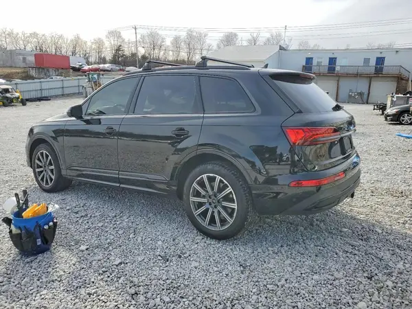 WA1LCBF70PD023344 2023 AUDI Q7 - Image 2