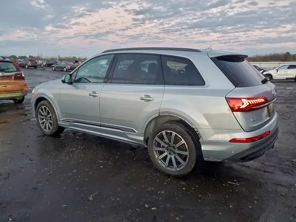 WA1LCBF70RD000536 2024 AUDI Q7 - Image 2