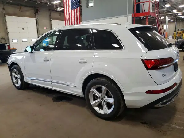 WA1LCBF70RD005171 2024 AUDI Q7 - Image 2
