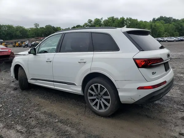 WA1LCBF71PD008190 2023 AUDI Q7 - Image 2