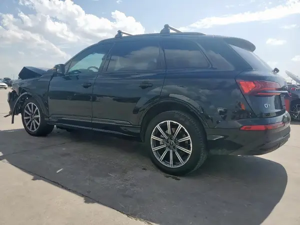 WA1LCBF71PD029282 2023 AUDI Q7 - Image 2