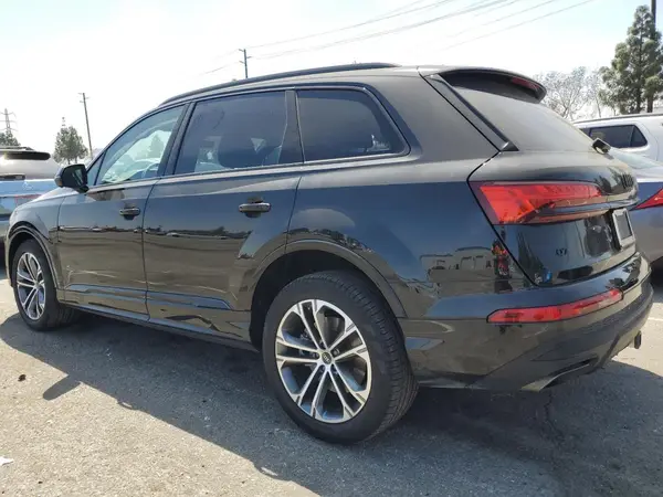 WA1LCBF71SD004049 2025 AUDI Q7 - Image 2