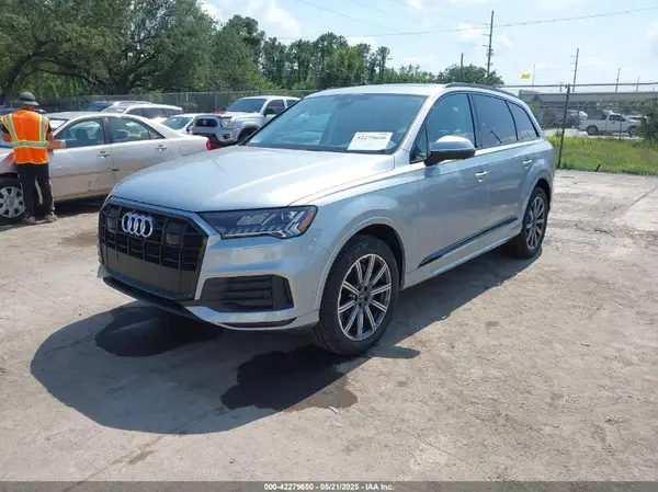 WA1LCBF72RD001512 2024 AUDI Q7 - Image 2