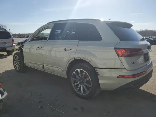 WA1LCBF72RD010629 2024 AUDI Q7 - Image 2