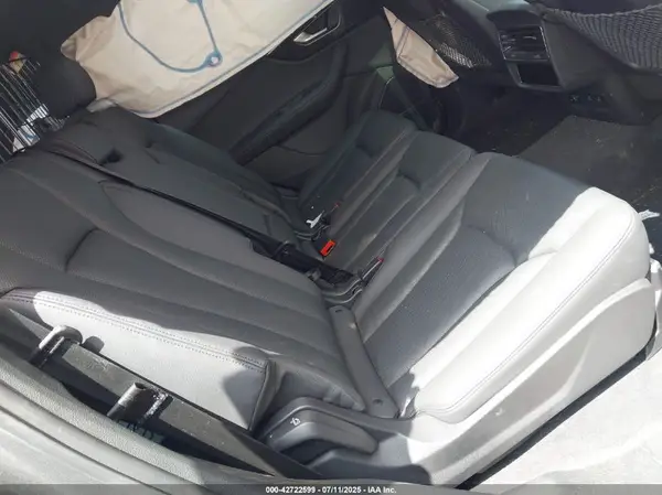 2023 AUDI Q7 IAAI lot 42722599 auction photo 8