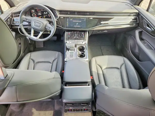 WA1LCBF73PD021703 2023 AUDI Q7 - Image 8