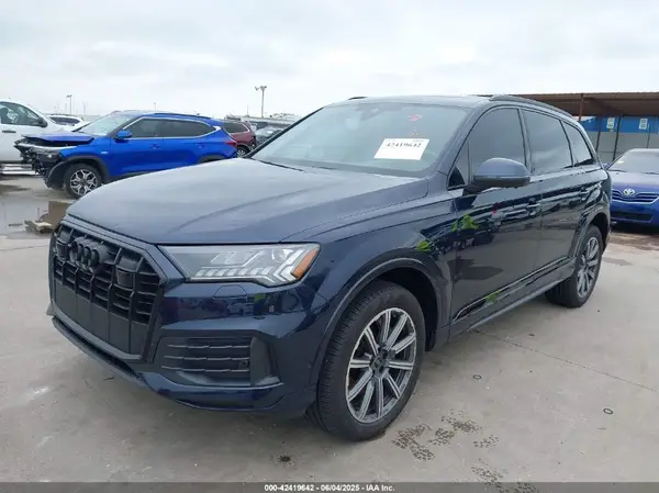 WA1LCBF73PD026402 2023 AUDI Q7 - Image 2