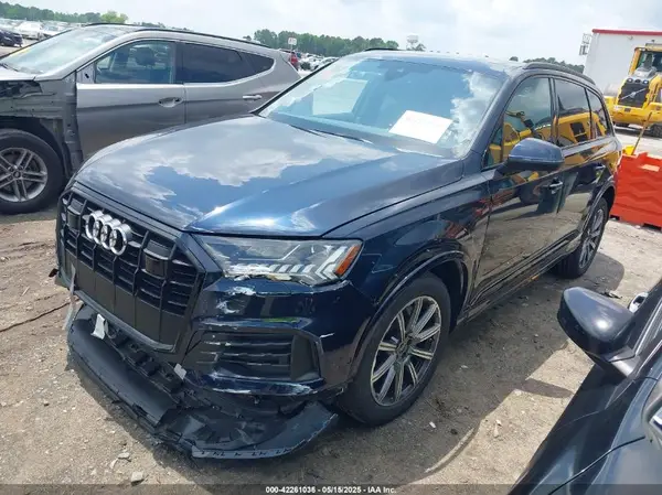 WA1LCBF73PD027257 2023 AUDI Q7 - Image 2