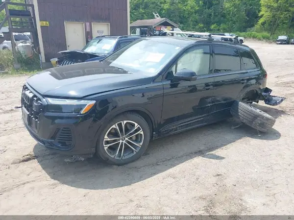 WA1LCBF74SD001940 2025 AUDI Q7 - Image 2