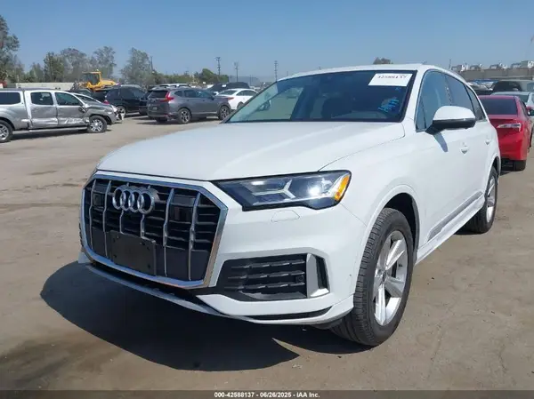 WA1LCBF75PD009133 2023 AUDI Q7 - Image 2
