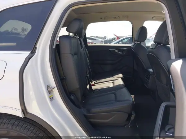 WA1LCBF75PD009133 2023 AUDI Q7 - Image 8
