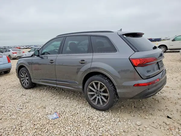 WA1LCBF75PD030807 2023 AUDI Q7 - Image 2