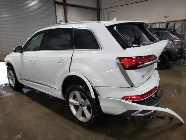 WA1LCBF75RD000760 2024 AUDI Q7 - Image 2