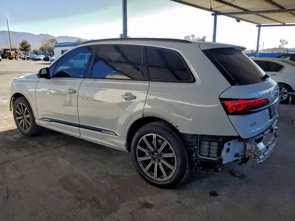 WA1LCBF75RD003786 2024 AUDI Q7 - Image 2