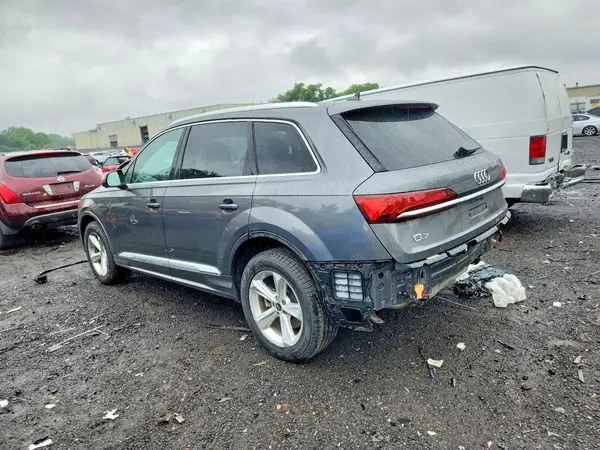 WA1LCBF76PD009531 2023 AUDI Q7 - Image 2