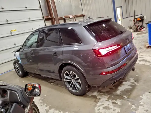 WA1LCBF76SD000420 2025 AUDI Q7 - Image 2