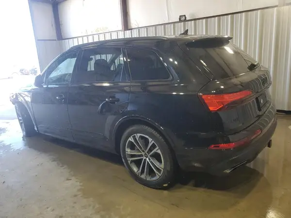 WA1LCBF76SD004452 2025 AUDI Q7 - Image 2