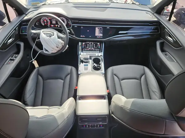 WA1LCBF76SD004581 2025 AUDI Q7 - Image 8