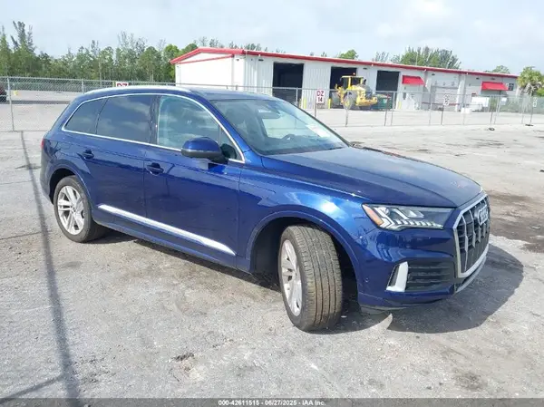 WA1LCBF77PD023132 2023 AUDI Q7 - Image 1