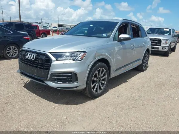 WA1LCBF77RD003577 2024 AUDI Q7 - Image 2