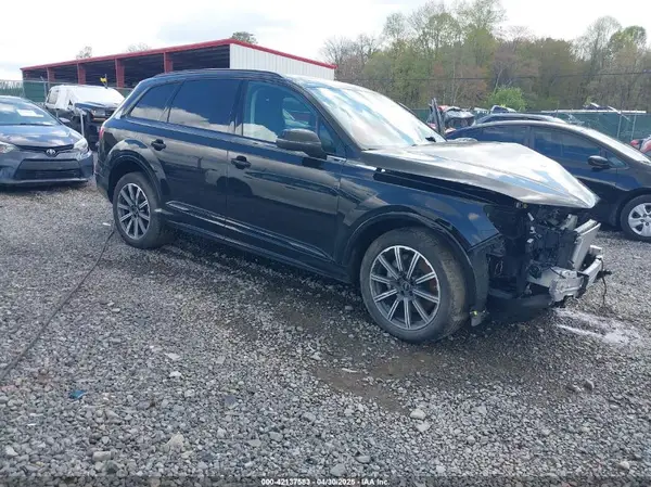 WA1LCBF7XPD007376 2023 AUDI Q7 - Image 1
