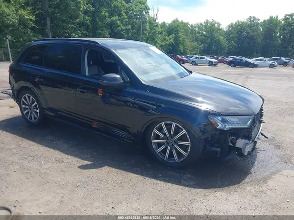 WA1LCBF7XRD010331 2024 AUDI Q7 - Image 1