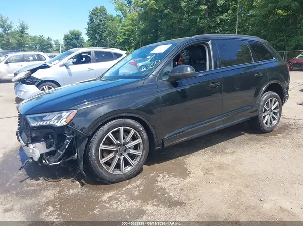 WA1LCBF7XRD010331 2024 AUDI Q7 - Image 2