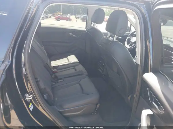 WA1LCBF7XRD010331 2024 AUDI Q7 - Image 8