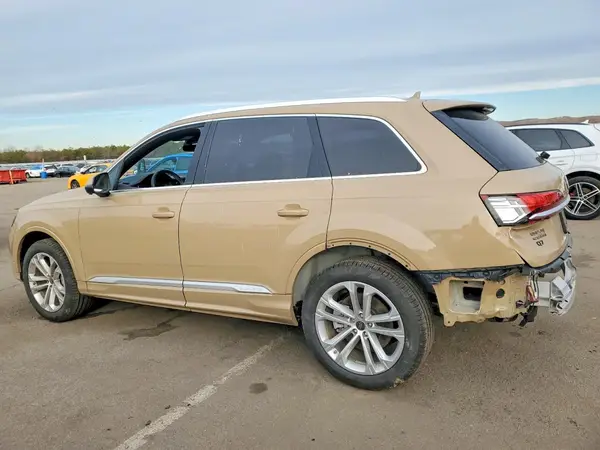 WA1LCBF7XSD018144 2025 AUDI Q7 - Image 2