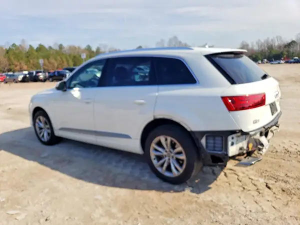WA1LHAF70HD036155 2017 AUDI Q7 - Image 2