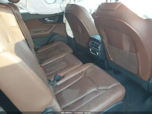 WA1LHAF70HD039458 2017 AUDI Q7 - Image 8