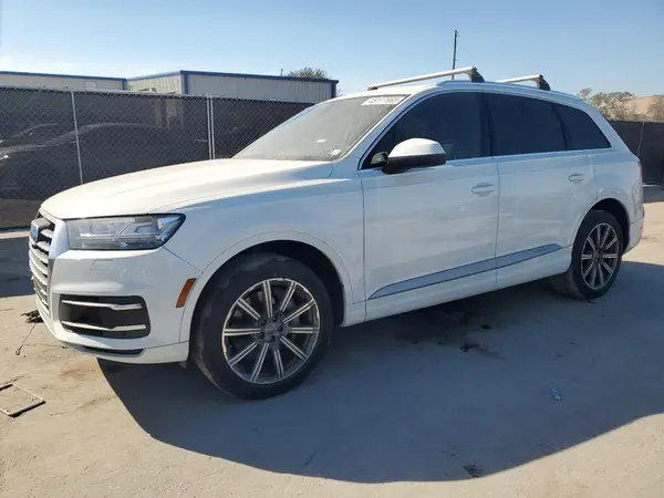 WA1LHAF70HD046054 2017 AUDI Q7 - Image 1