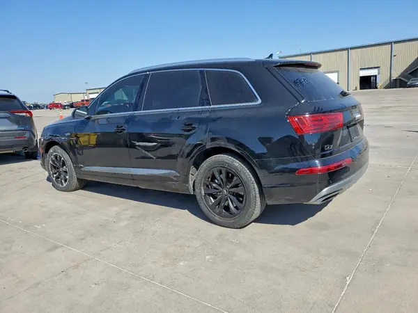 WA1LHAF70HD052243 2017 AUDI Q7 - Image 2