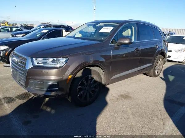 WA1LHAF70JD008829 2018 AUDI Q7 - Image 2