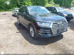 WA1LHAF70JD029776 2018 AUDI Q7