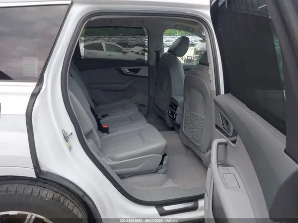 WA1LHAF70KD014566 2019 AUDI Q7 - Image 8