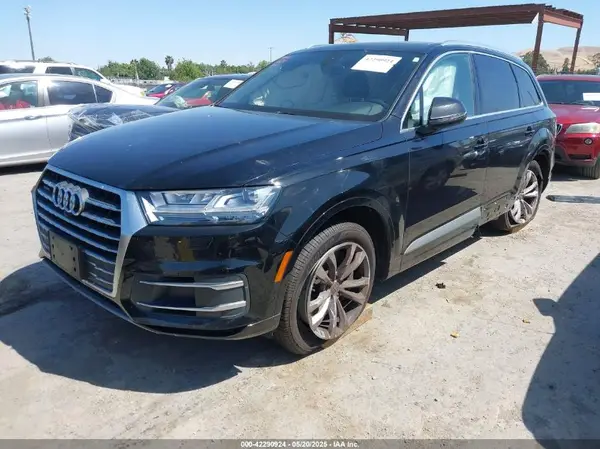 WA1LHAF70KD018858 2019 AUDI Q7 - Image 2